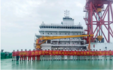 4000噸全回轉(zhuǎn)起重船“海峰2001”海上航行試驗成功